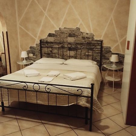 B&B Ar Colle 2 Valmontone Buitenkant foto
